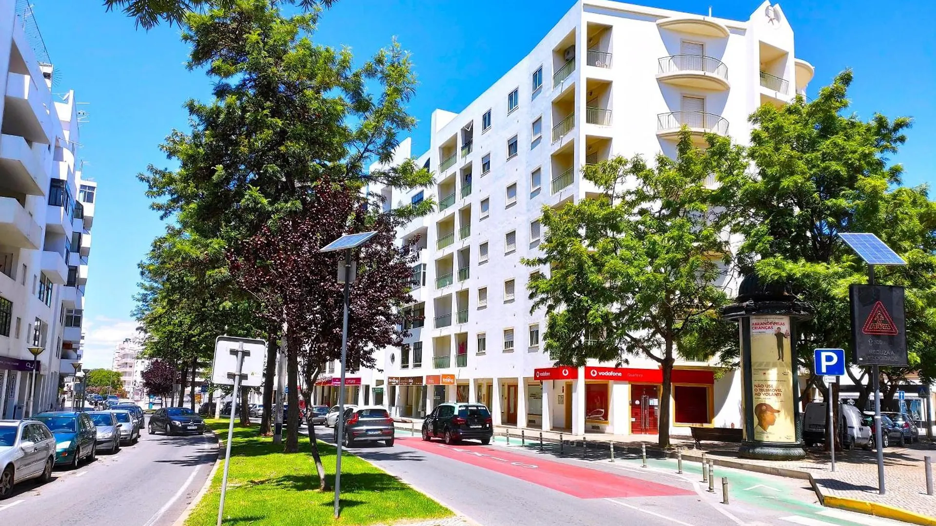 Avenue Apartment Quarteira 0*,  Portugal